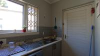 Kitchen - 19 square meters of property in Douglasdale