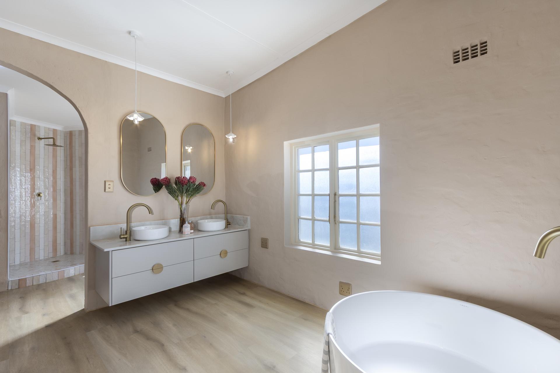  of property in Gordons Bay