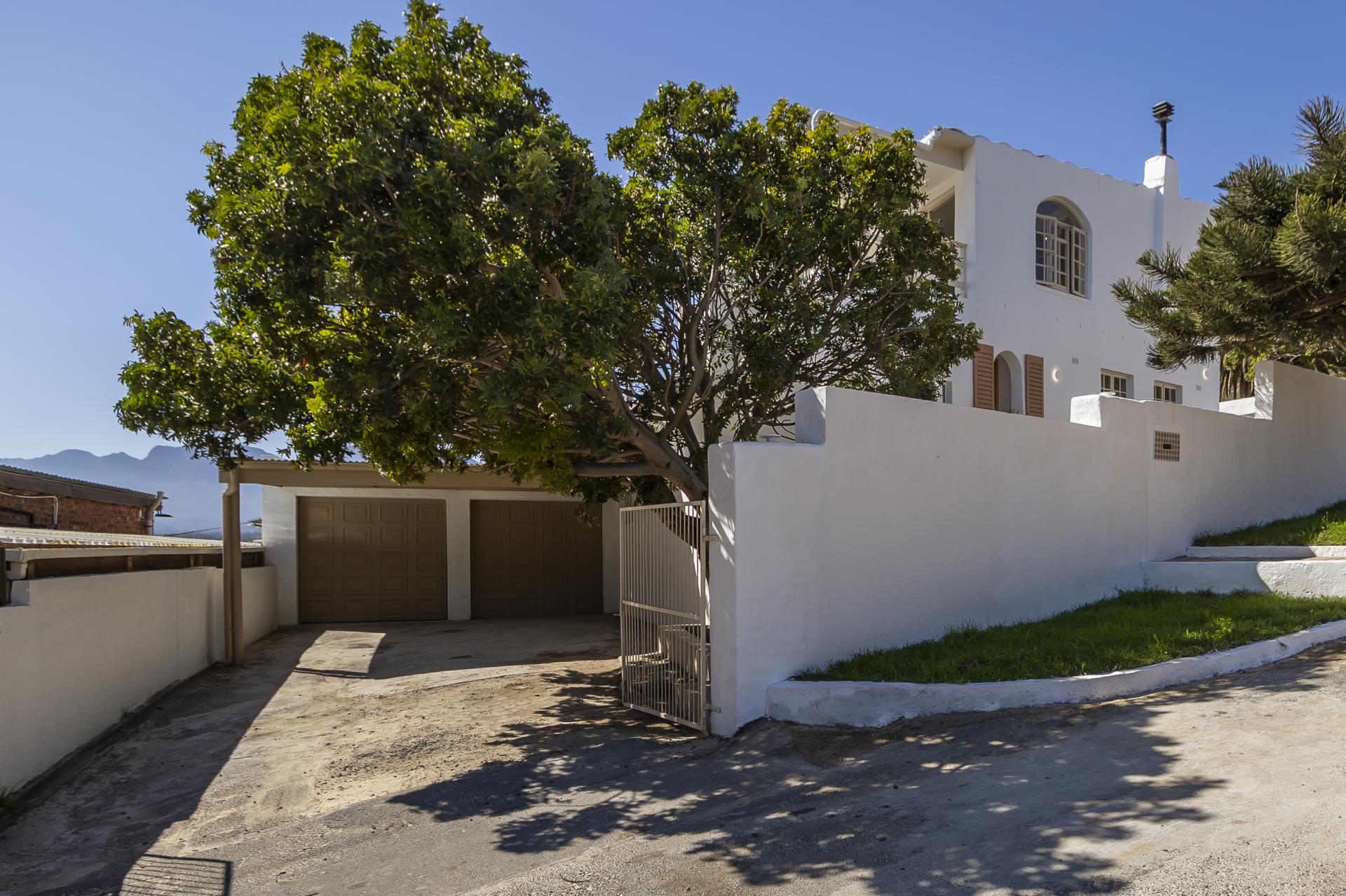  of property in Gordons Bay