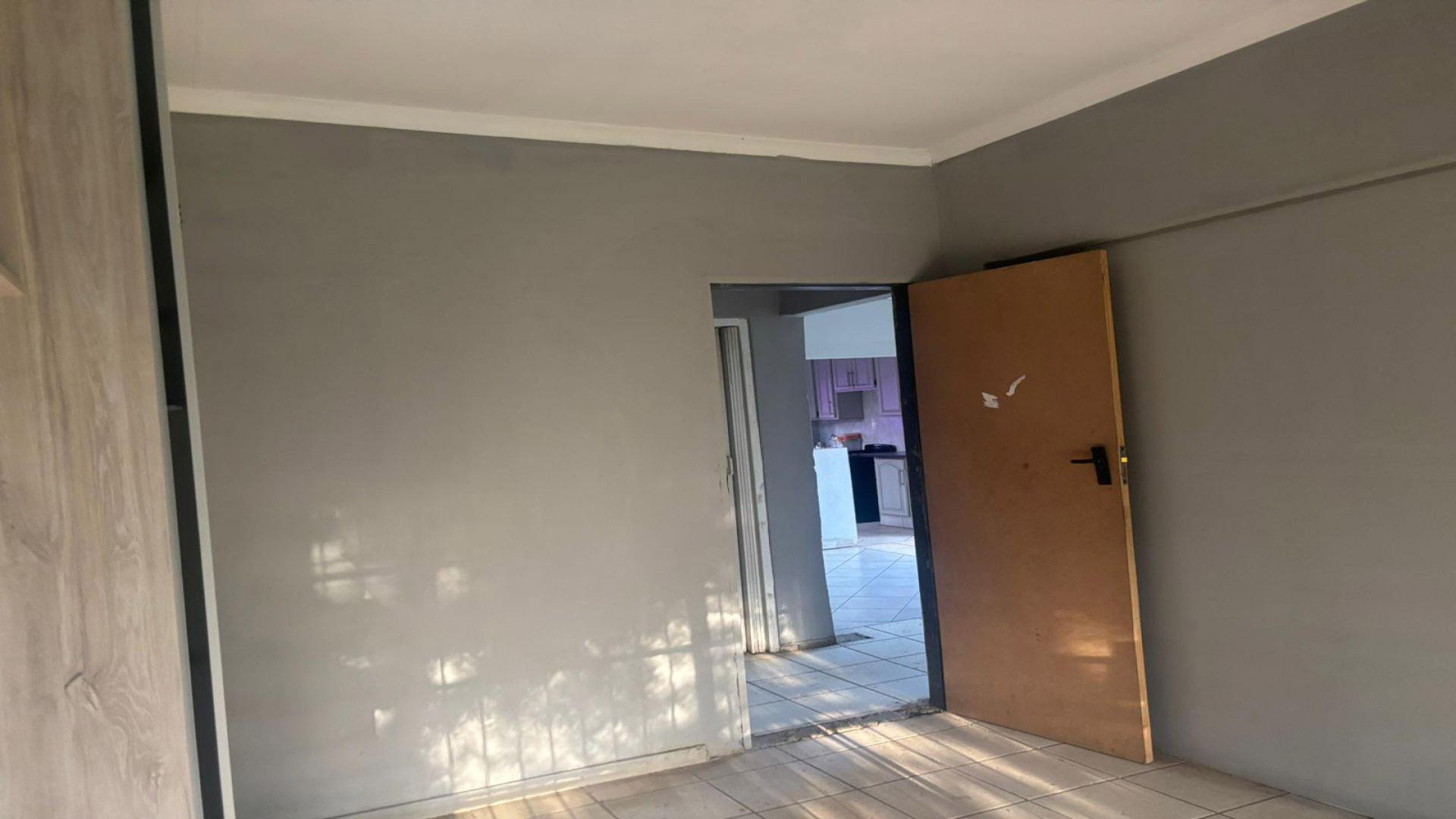 Bed Room 3 of property in Vanderbijlpark