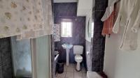 Bathroom 1 - 7 square meters of property in Vanderbijlpark