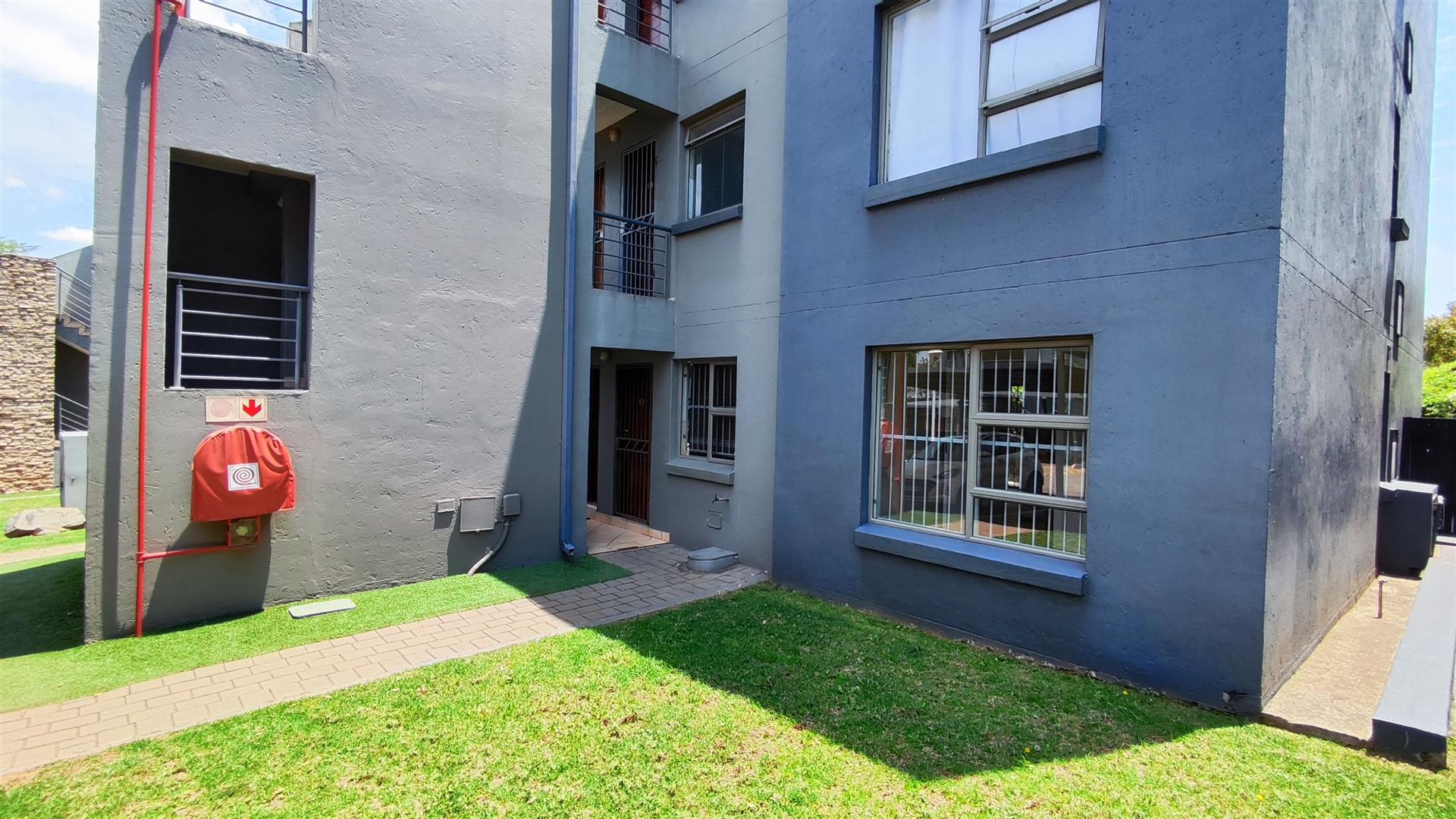 Front View of property in Greenstone Hill