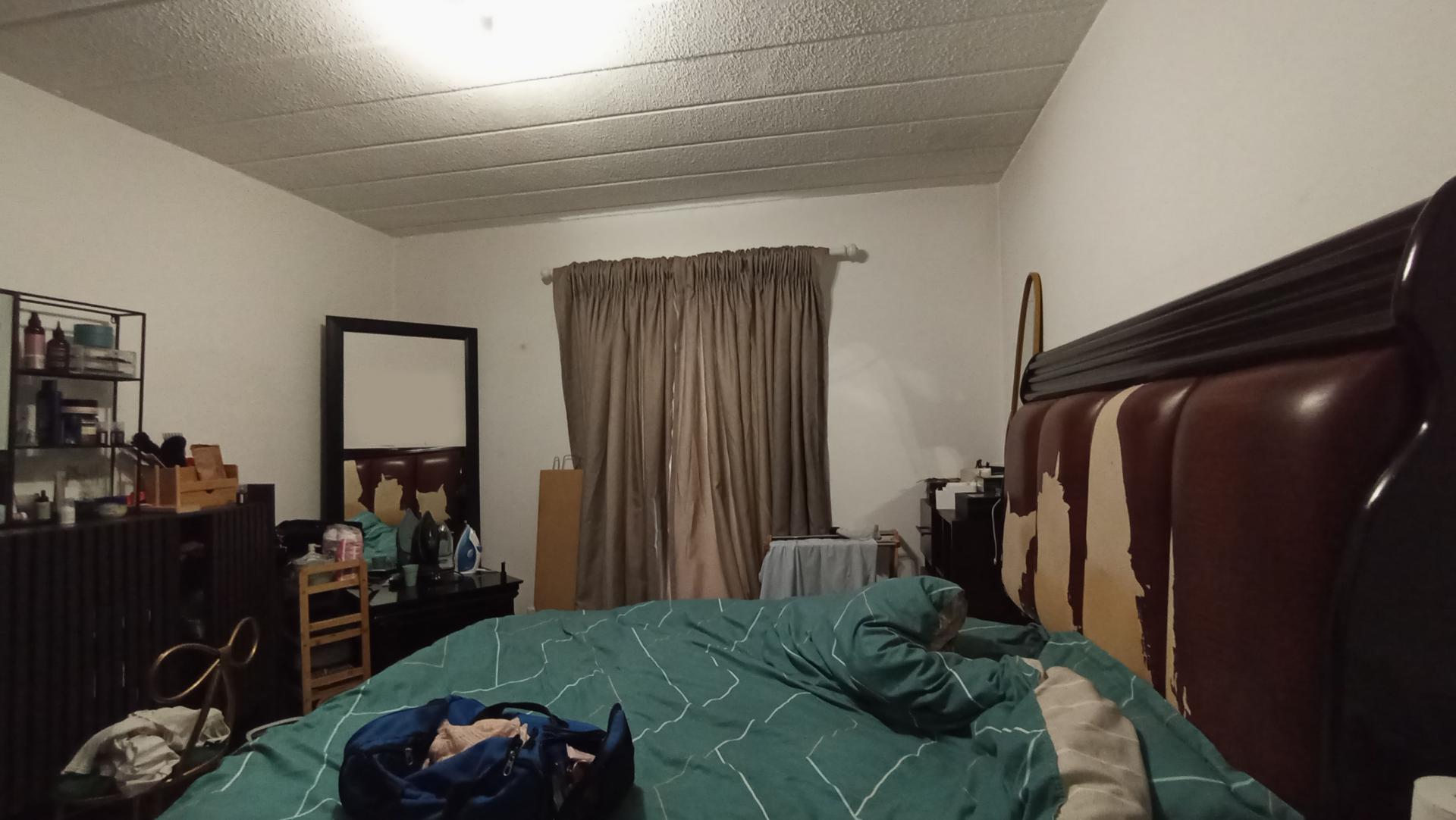 Bed Room 1 - 15 square meters of property in Jukskei Park