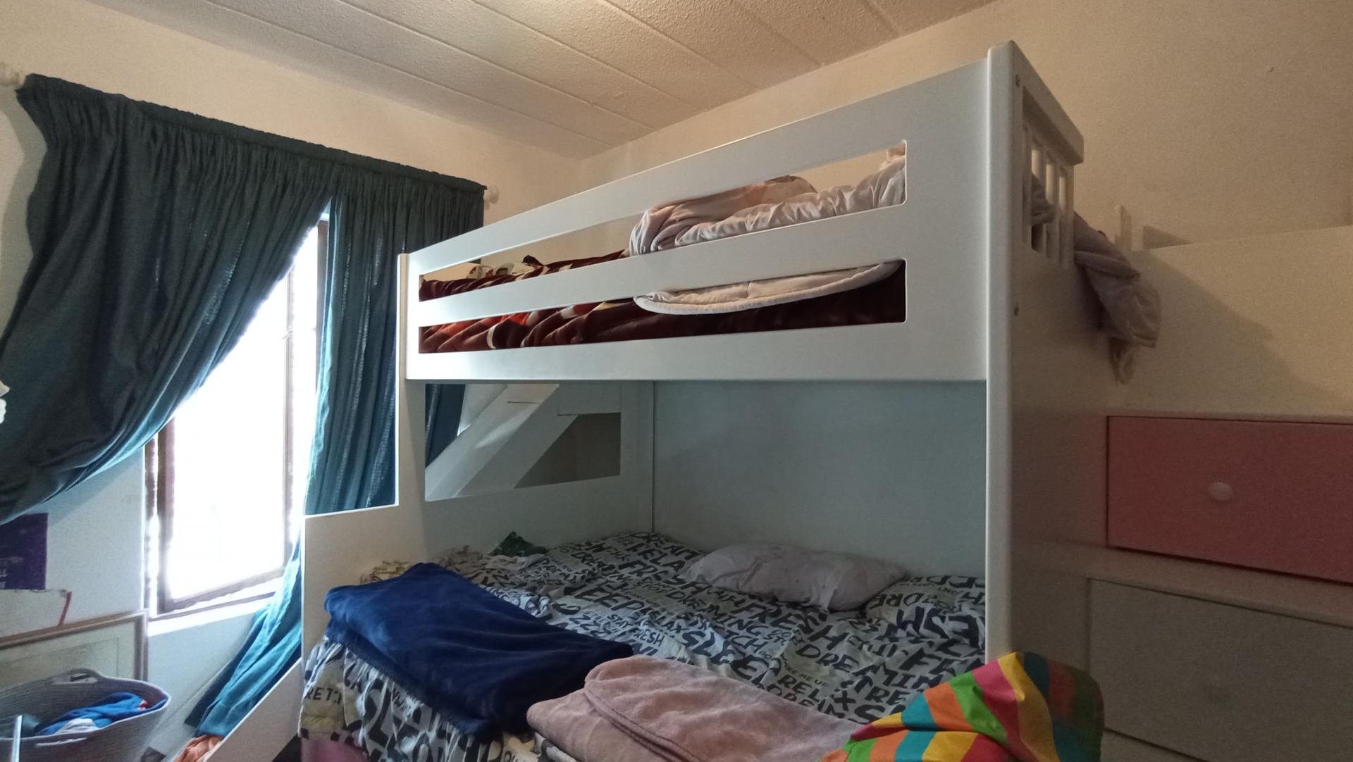 Bed Room 2 - 9 square meters of property in Jukskei Park