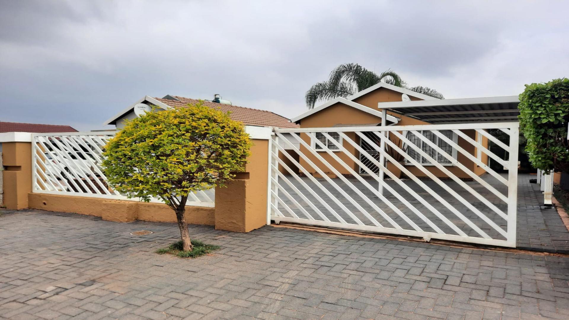 Front View of property in Soshanguve East