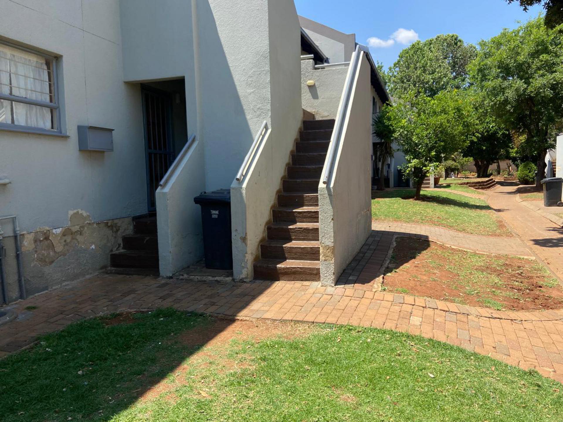 Backyard of property in Die Hoewes