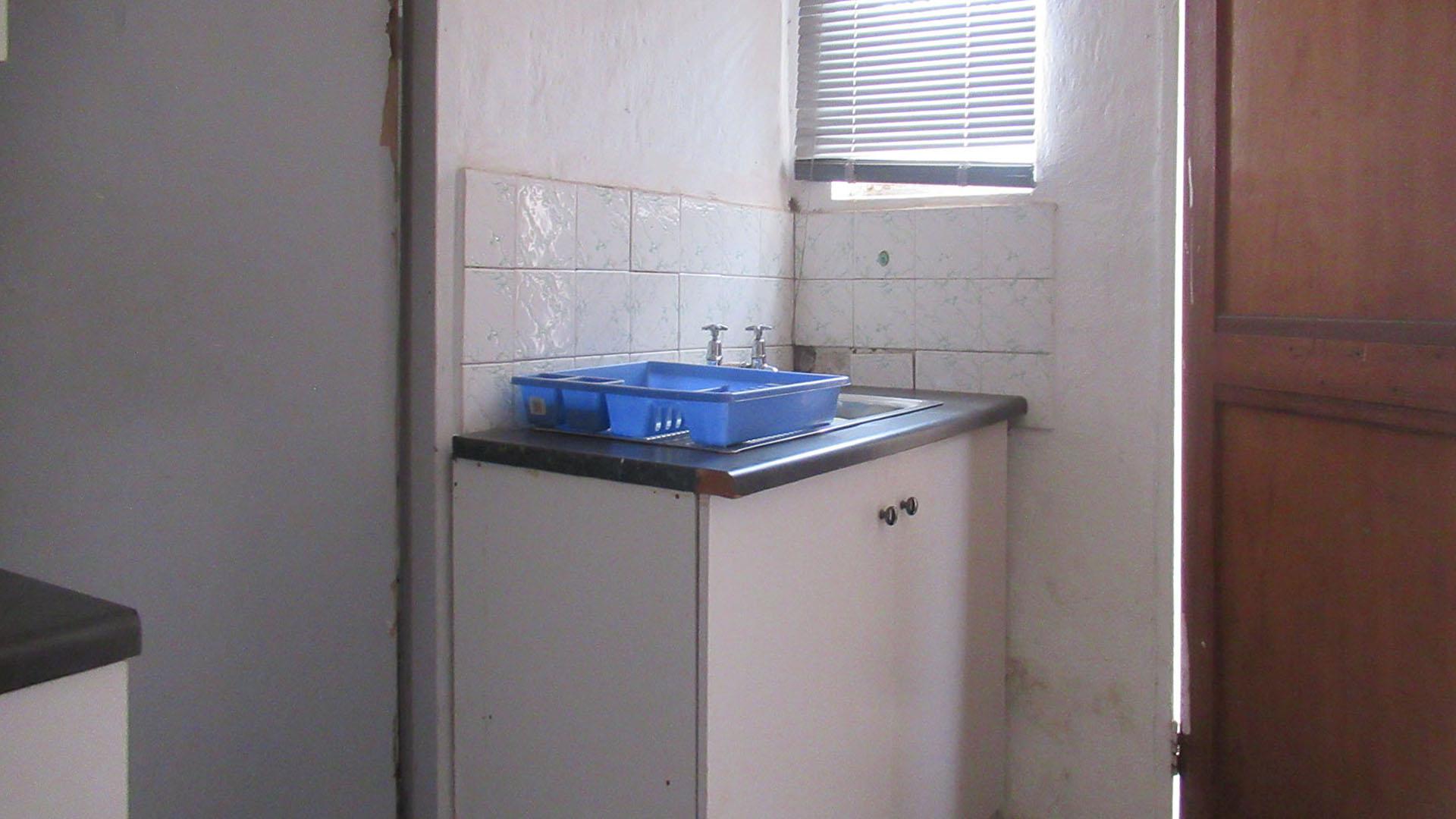 Kitchen - 21 square meters of property in Florida