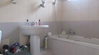 Bathroom 1 - 6 square meters of property in Florida