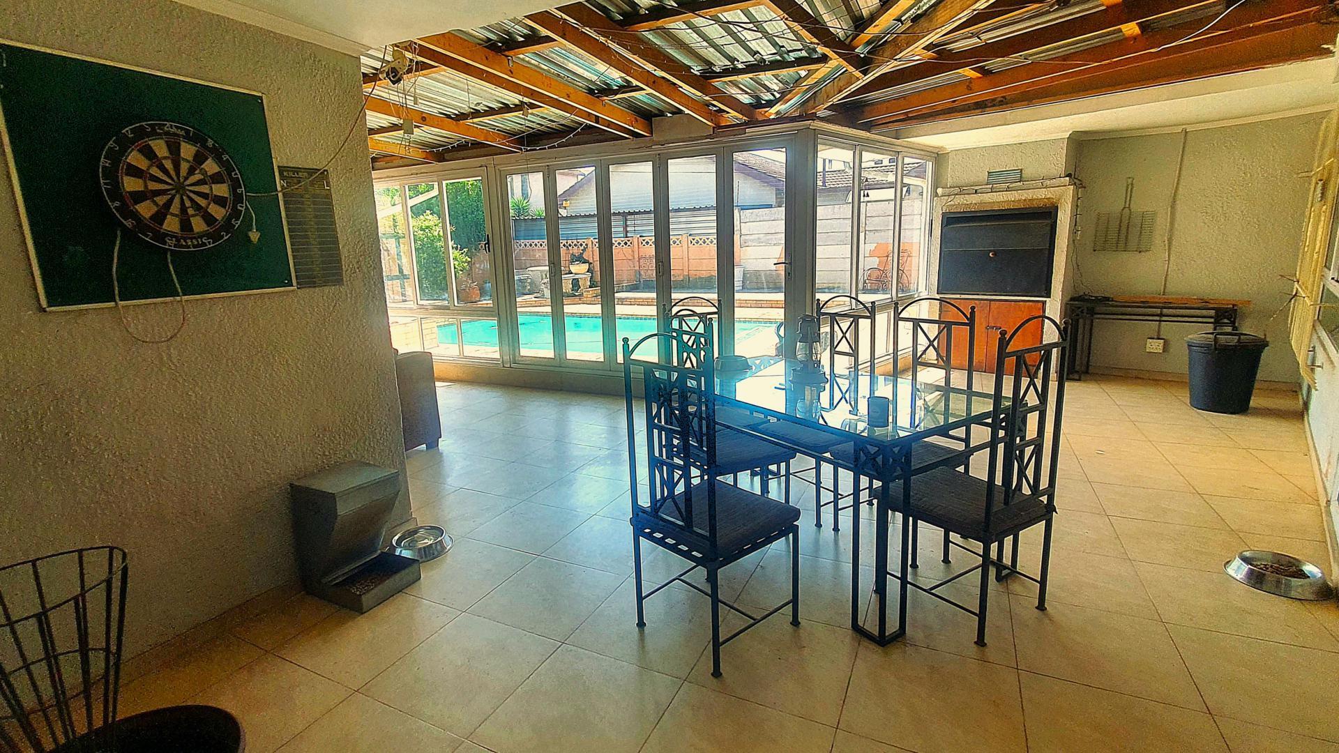 Patio of property in Verwoerdpark