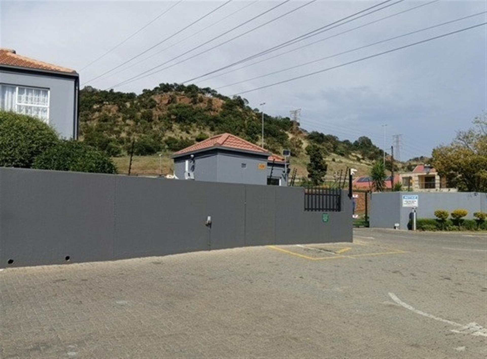 Front View of property in Meyersdal