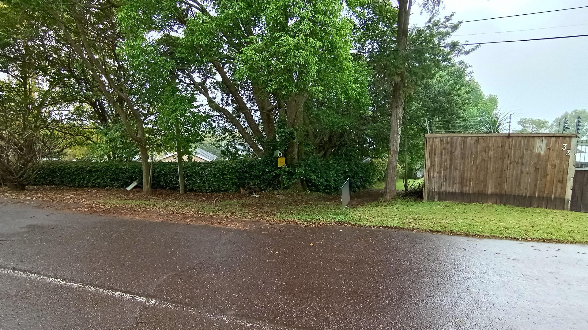 Front View of property in Crestview