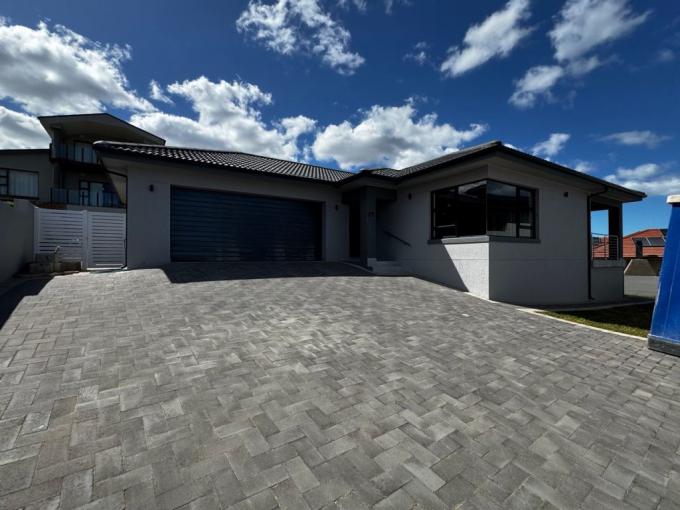 3 Bedroom House for Sale For Sale in Hartenbos - MR695201
