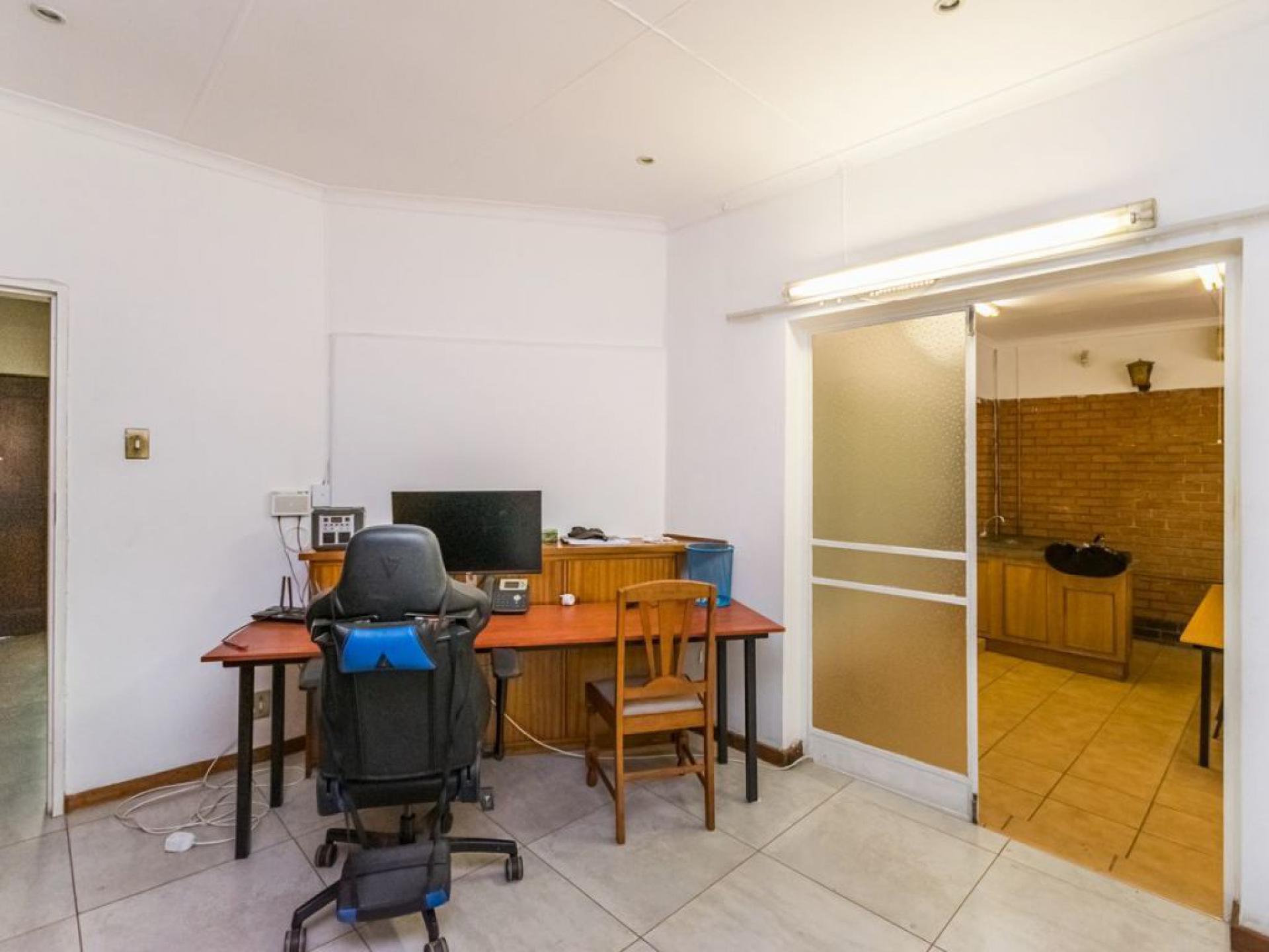  of property in Lyttelton Manor