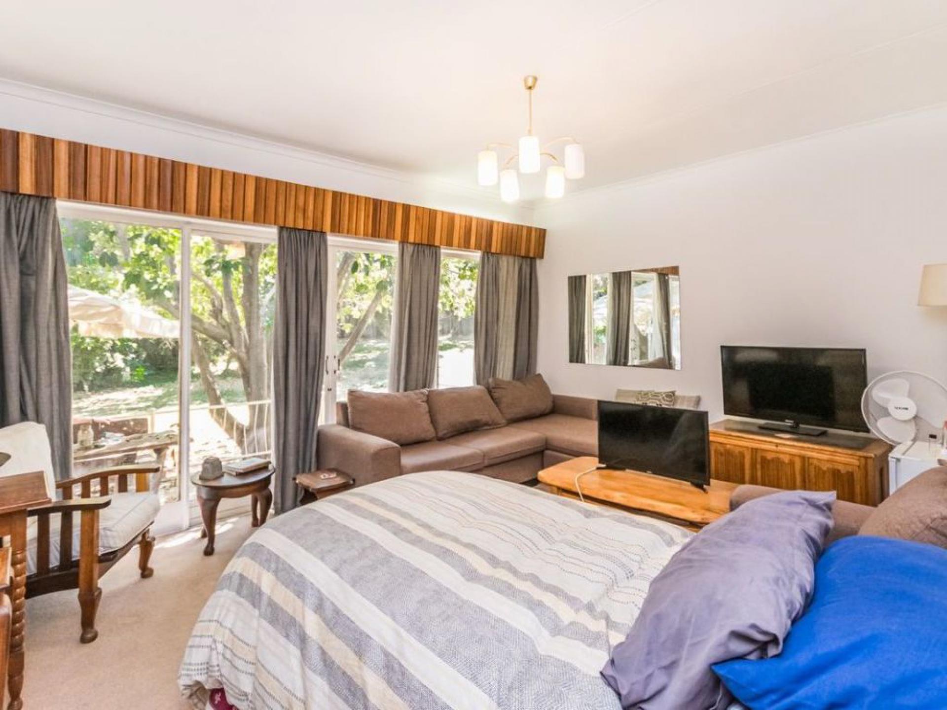  of property in Lyttelton Manor