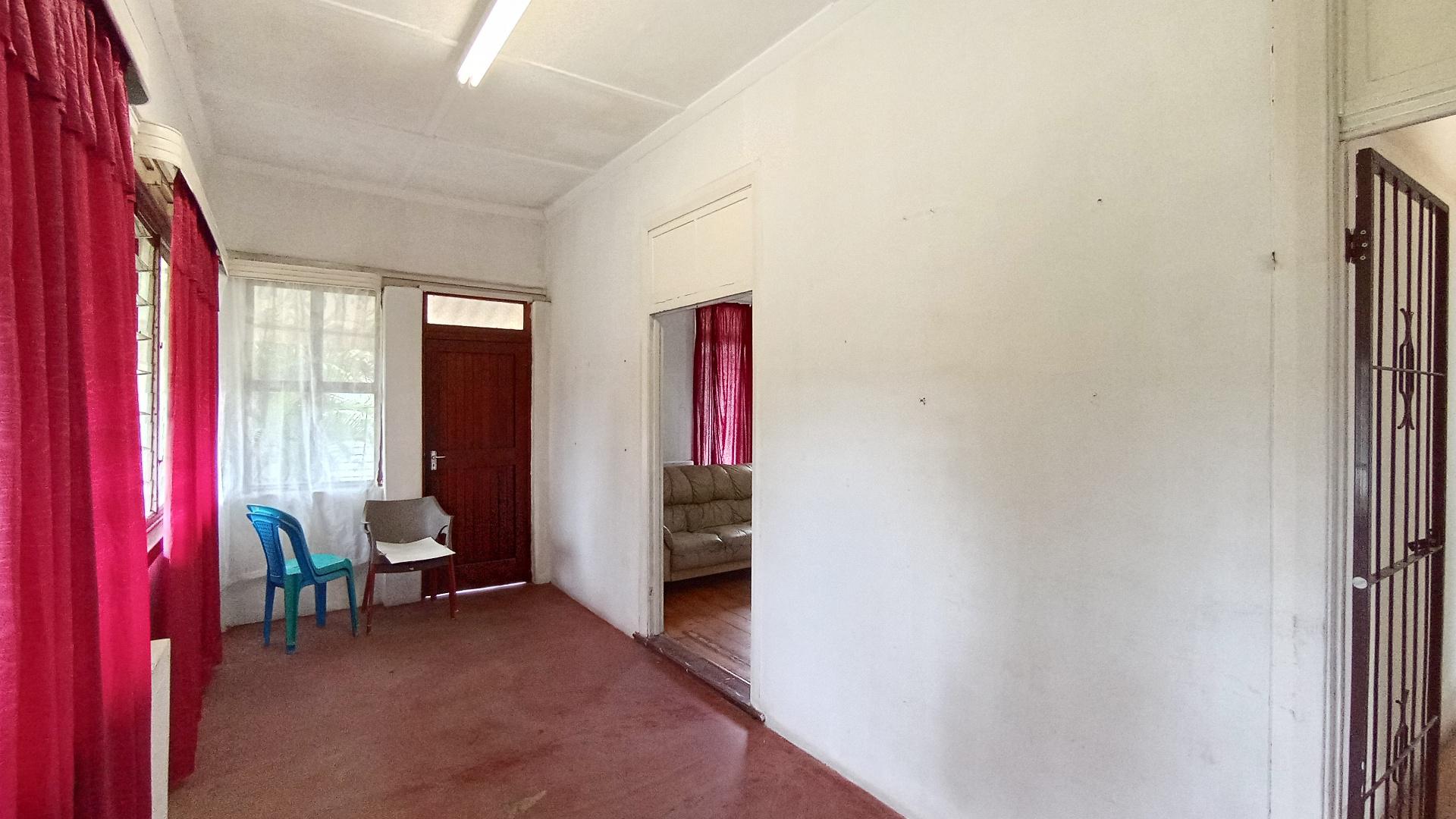 Spaces - 6 square meters of property in Mount Vernon 