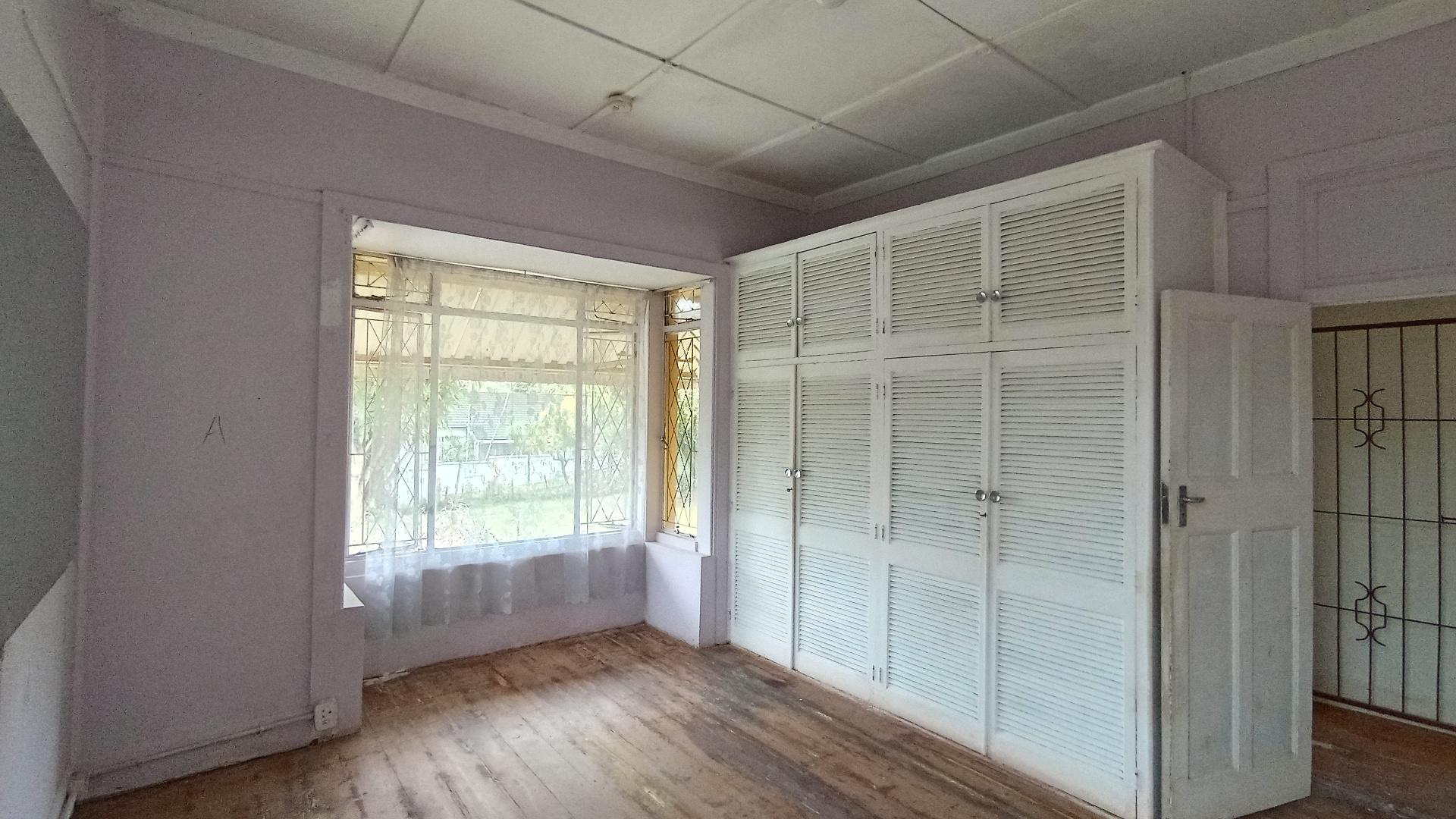 Bed Room 2 of property in Mount Vernon 