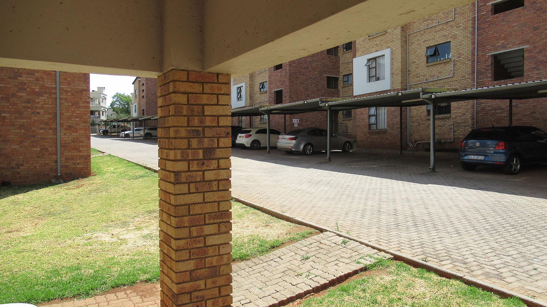 Patio - 10 square meters of property in Northwold