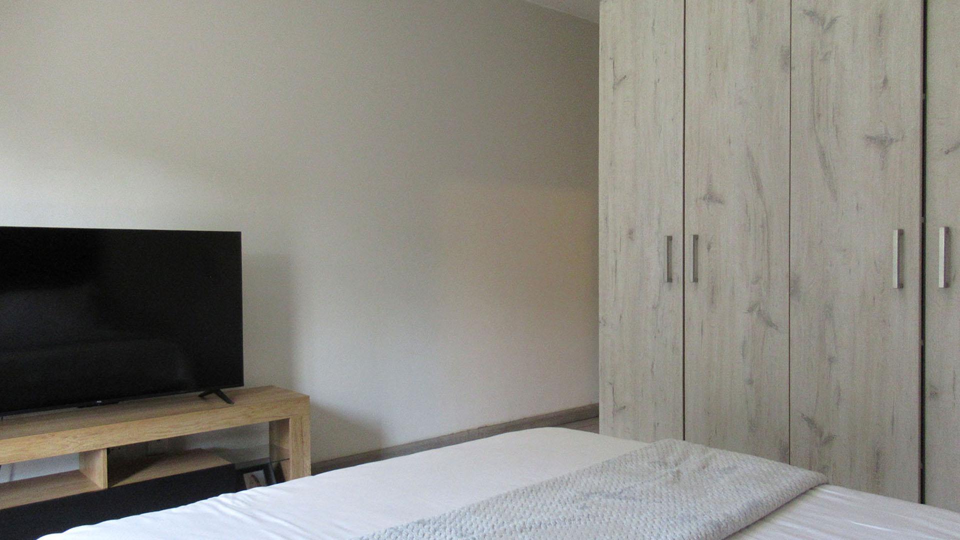 Main Bedroom - 17 square meters of property in North Riding