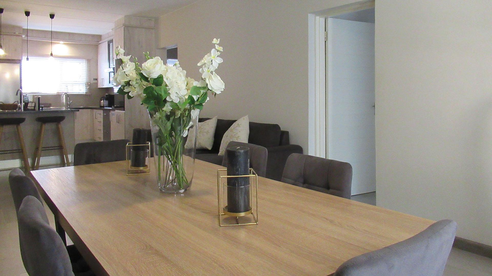 Dining Room - 15 square meters of property in North Riding