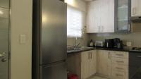 Kitchen - 11 square meters of property in North Riding