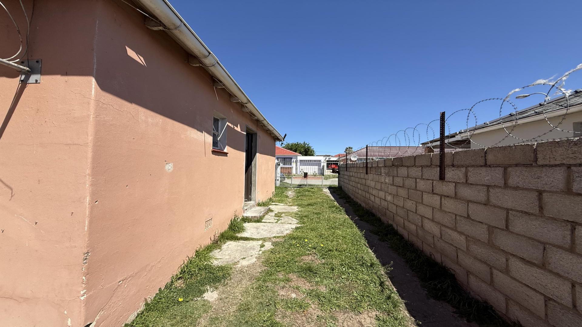 Backyard of property in Kensington - PE