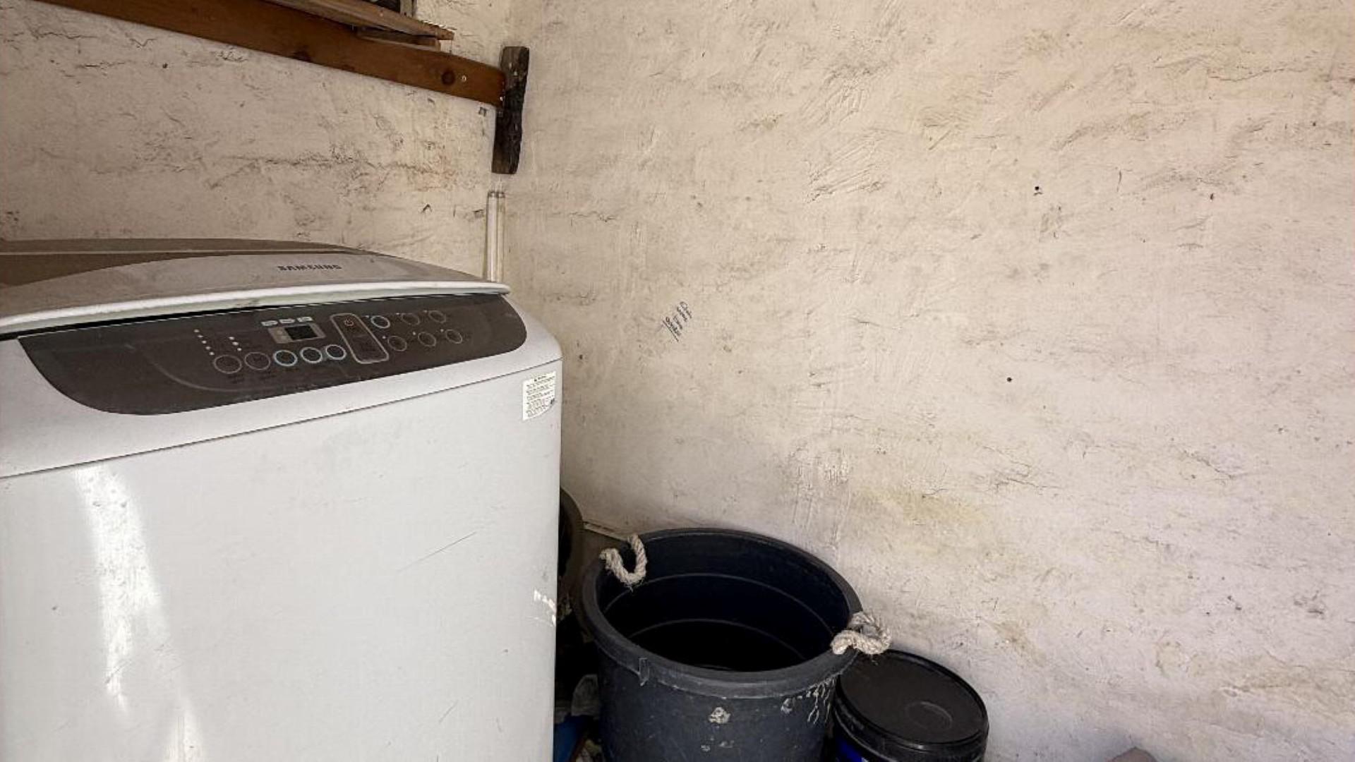 Laundry Room  of property in Kensington - PE