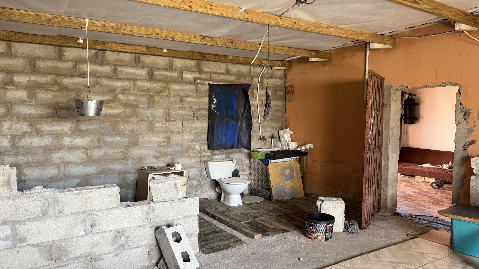 Bathroom 1 of property in Kensington - PE