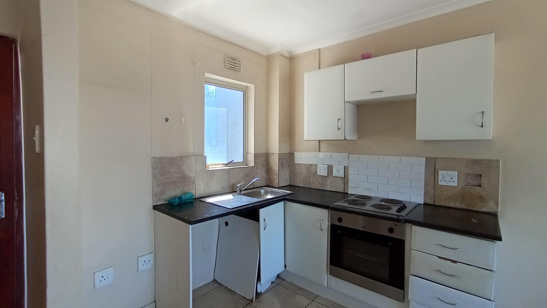 Kitchen - 9 square meters of property in Chase Valley