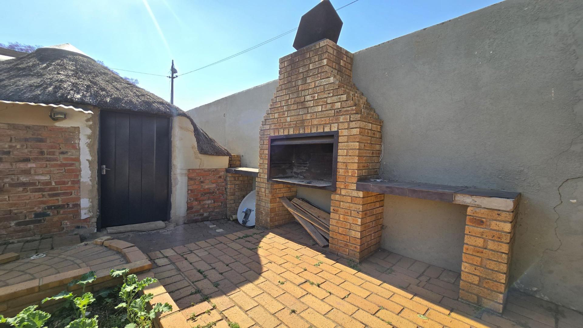 Backyard of property in Turffontein