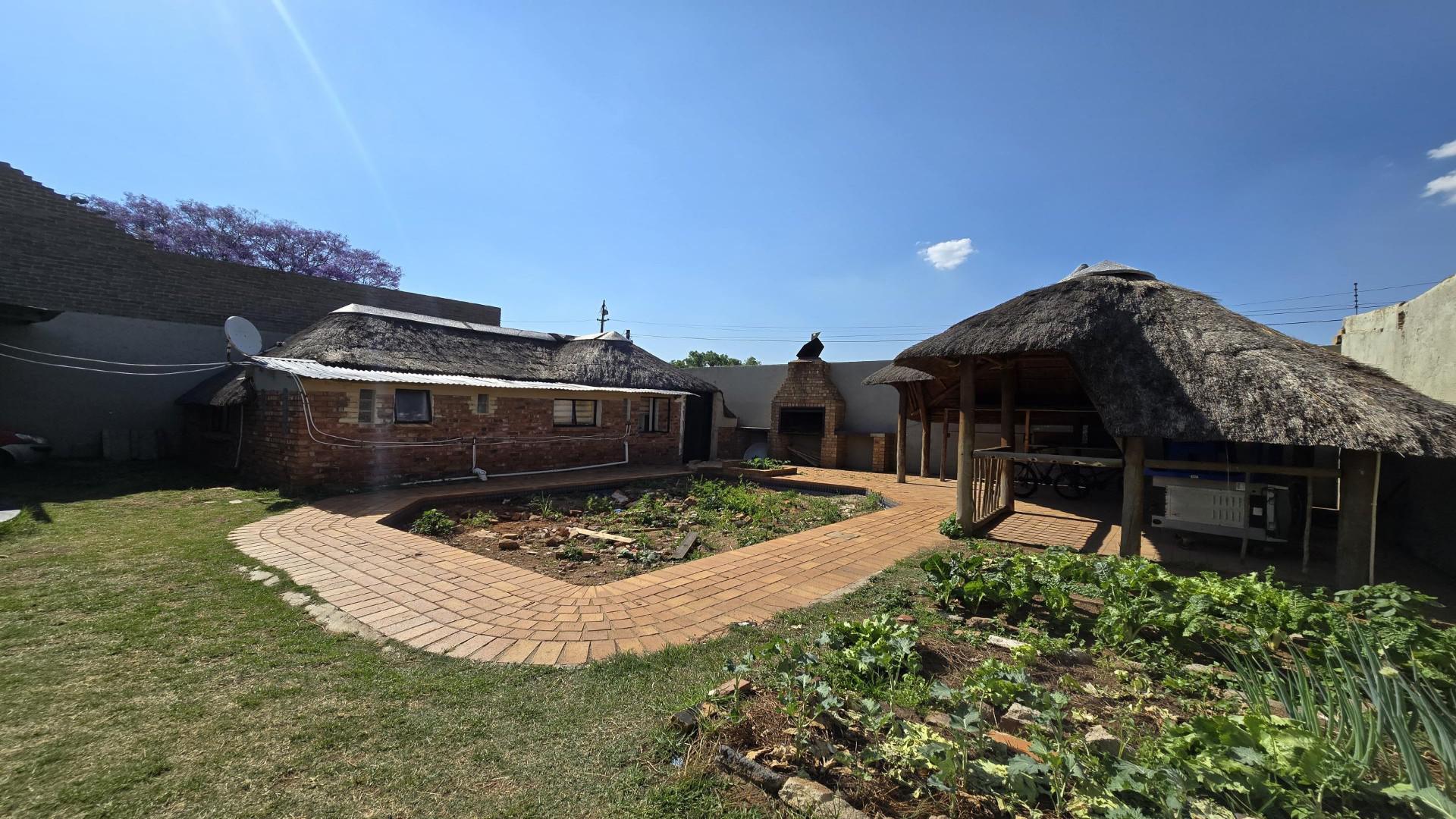Backyard of property in Turffontein