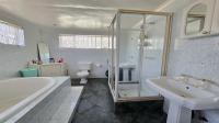 Bathroom 1 of property in Turffontein