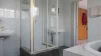 Main Bathroom of property in Turffontein