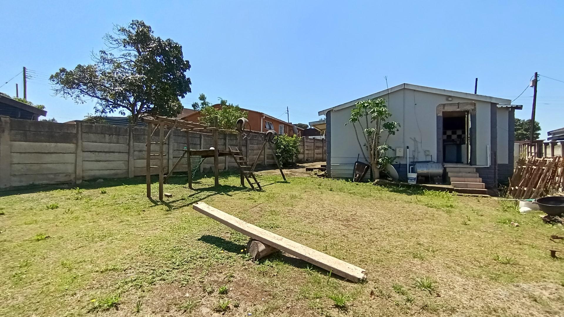 Backyard of property in Woodlands - PMB