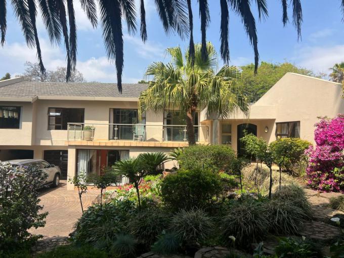 4 Bedroom House for Sale For Sale in St Andrews - MR695326