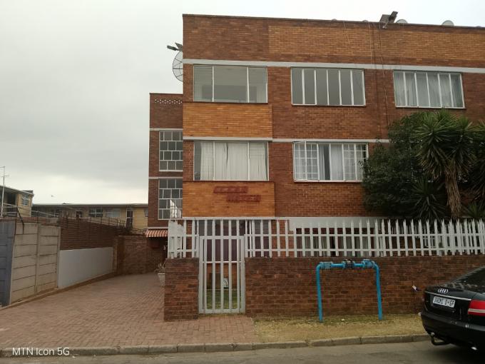 1 Bedroom Simplex for Sale For Sale in New Redruth - MR695356