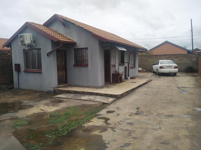 3 Bedroom House for Sale For Sale in Soshanguve - MR695359
