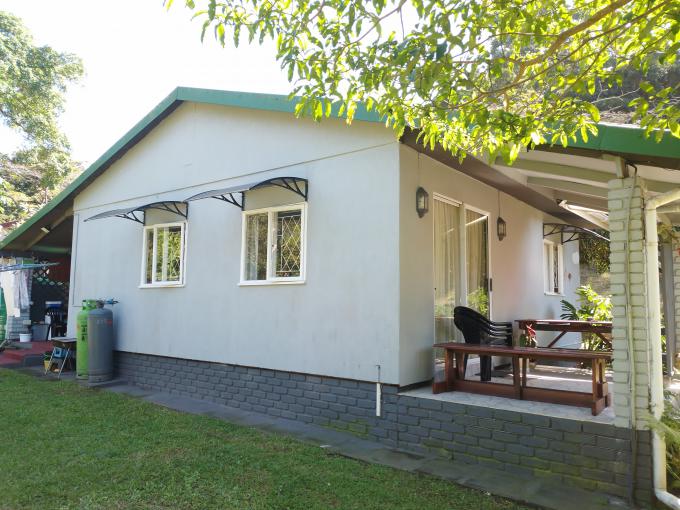 2 Bedroom Sectional Title for Sale For Sale in Hibberdene - MR695379