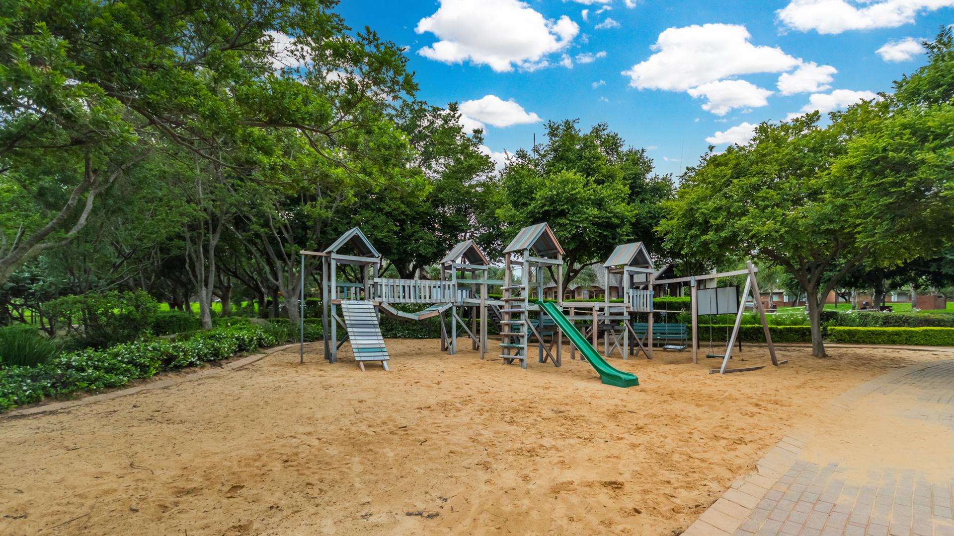 Entertainment of property in Mooikloof Ridge