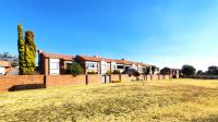 Front View of property in Mooikloof Ridge