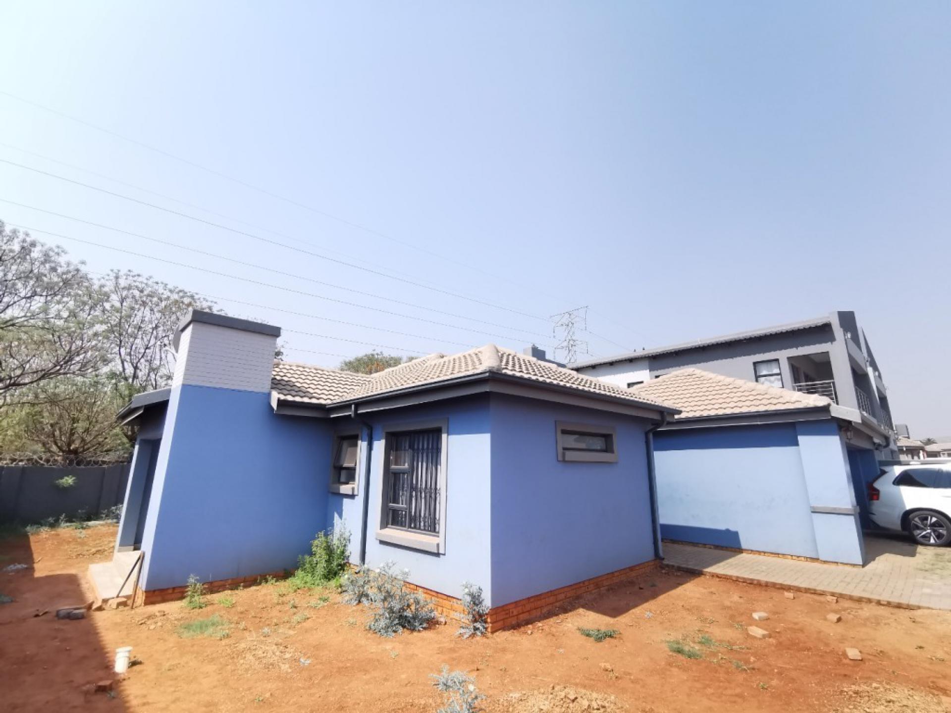  of property in Hesteapark