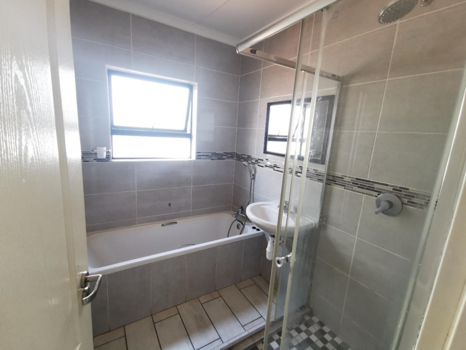  of property in Hesteapark