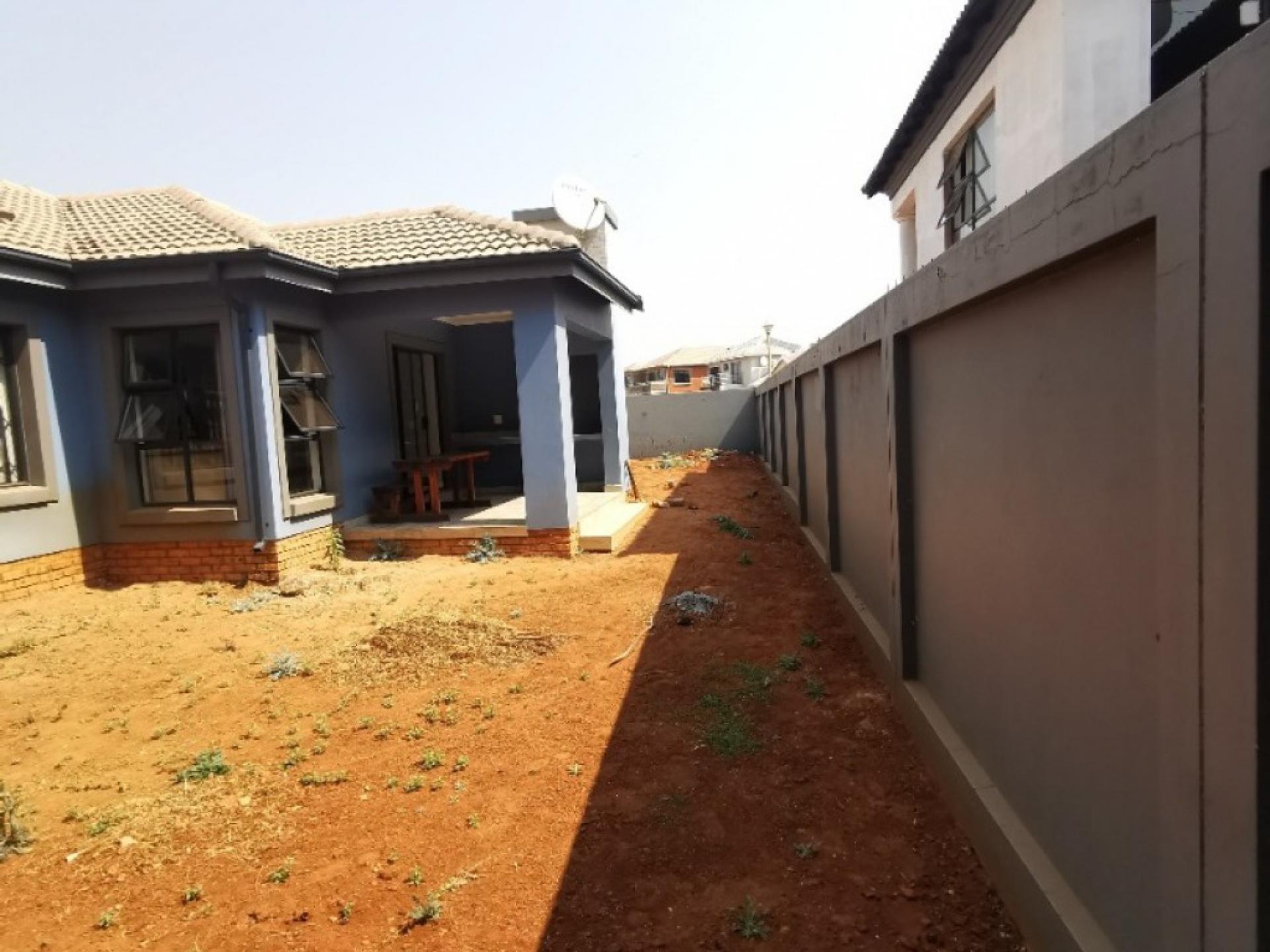  of property in Hesteapark