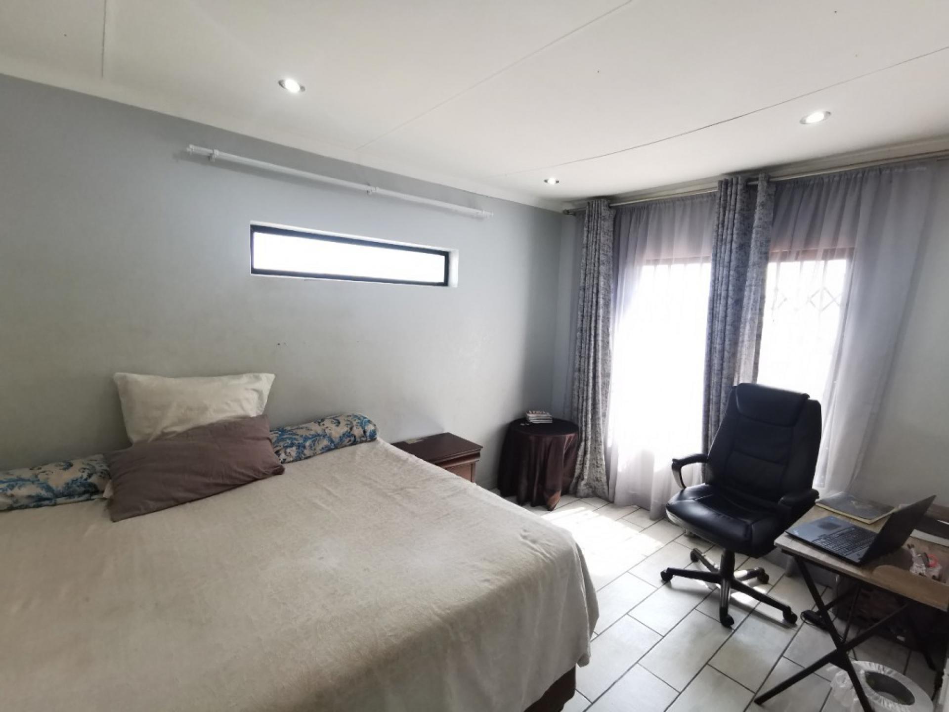  of property in Hesteapark