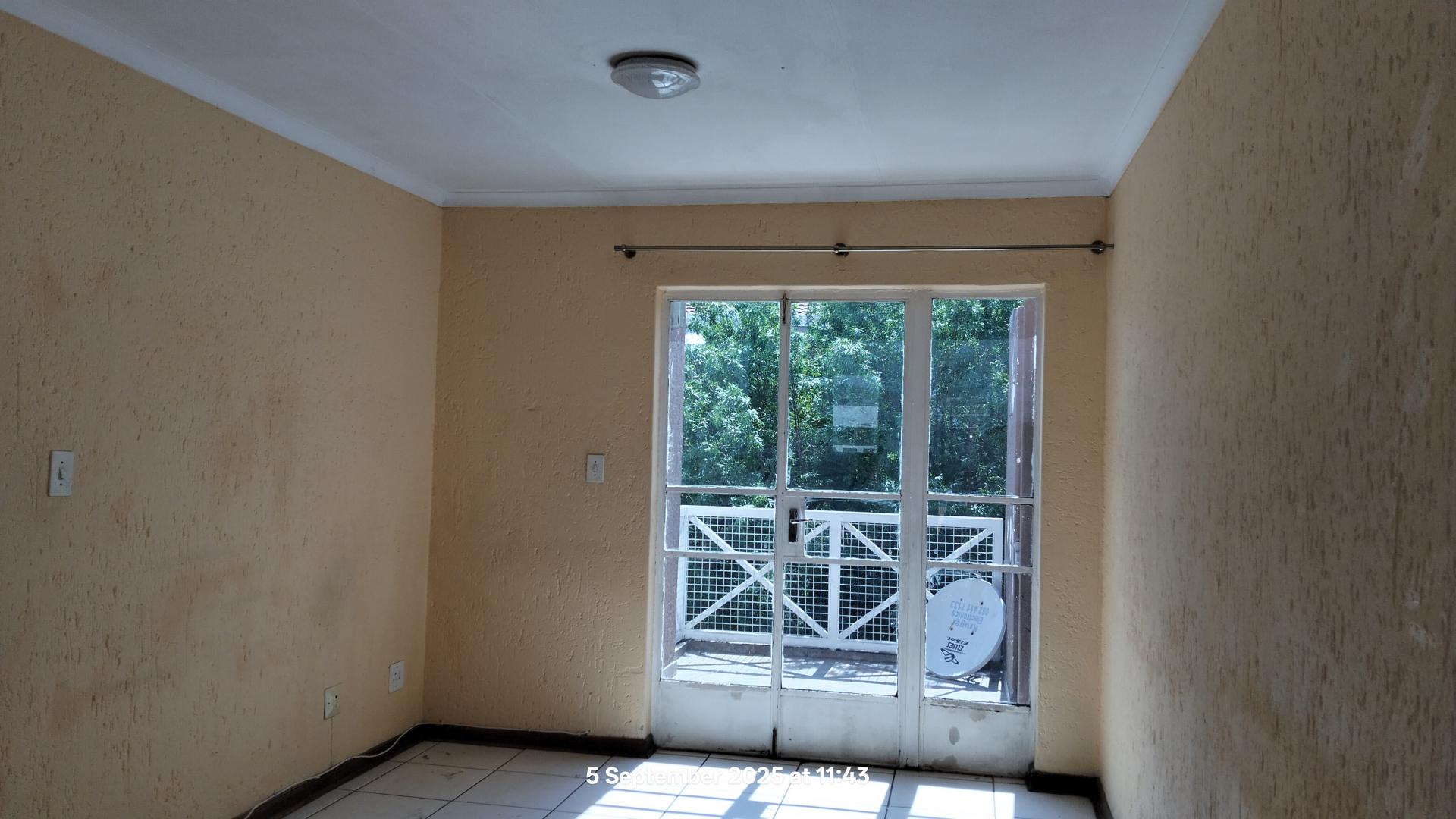  of property in Suideroord