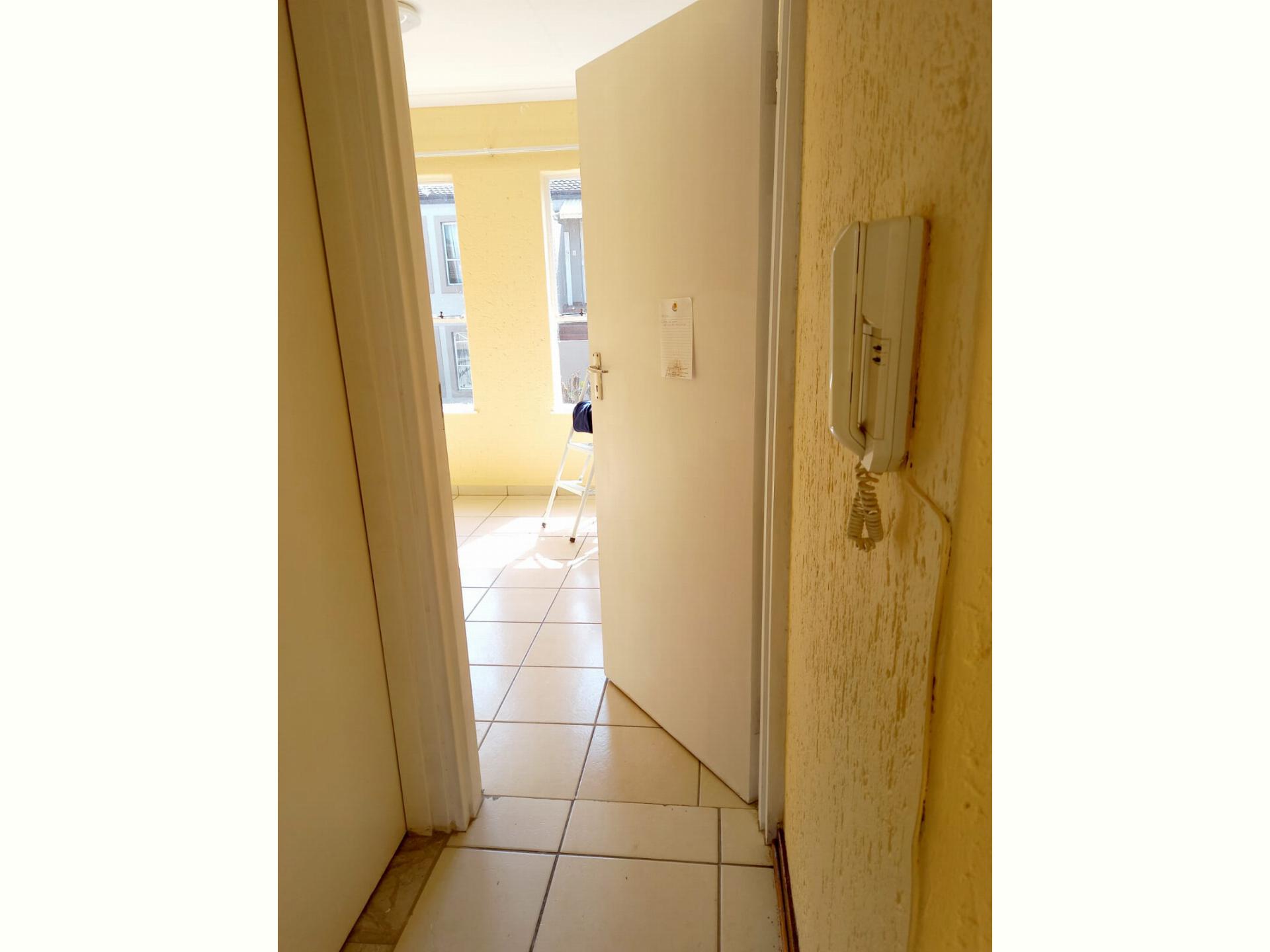  of property in Suideroord