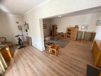 of property in Queenswood