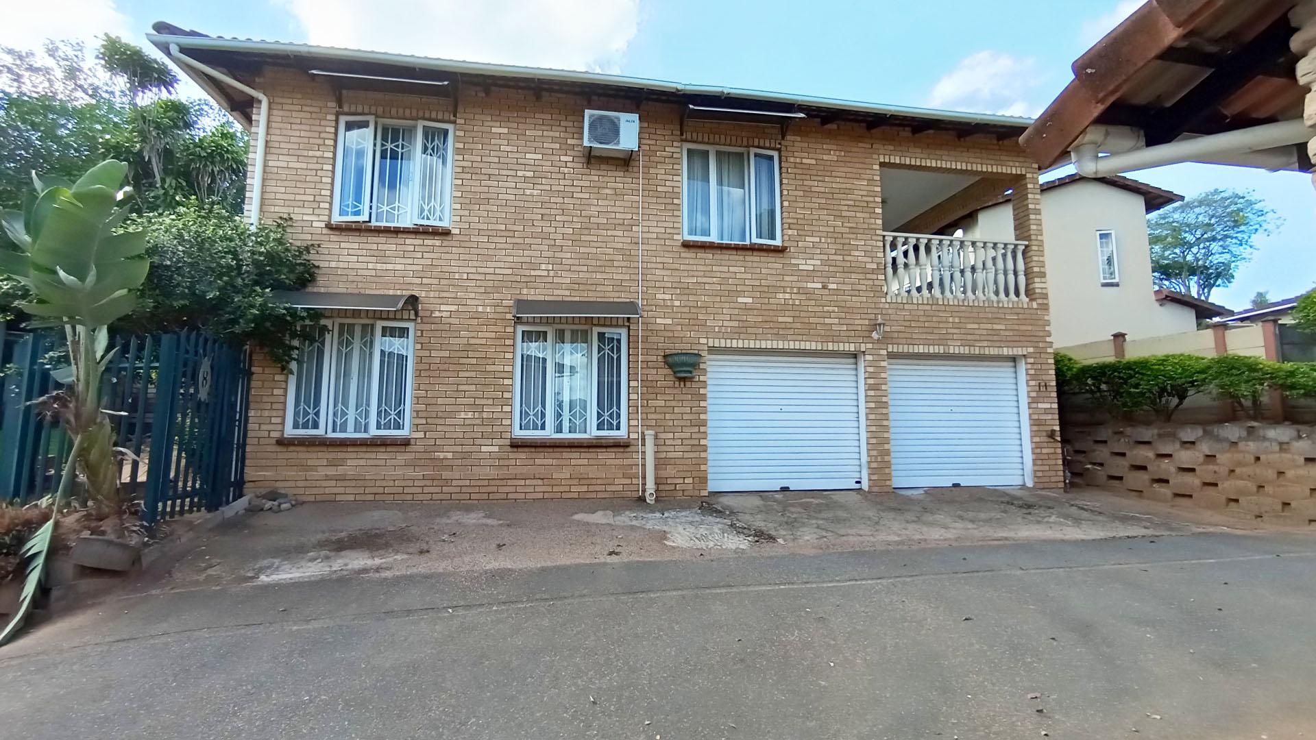 Front View of property in Amanzimtoti 