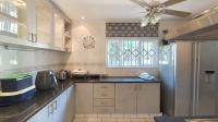 Kitchen - 12 square meters of property in Amanzimtoti 
