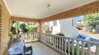 Patio - 18 square meters of property in Amanzimtoti 