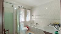Bathroom 2 - 7 square meters of property in Amanzimtoti 